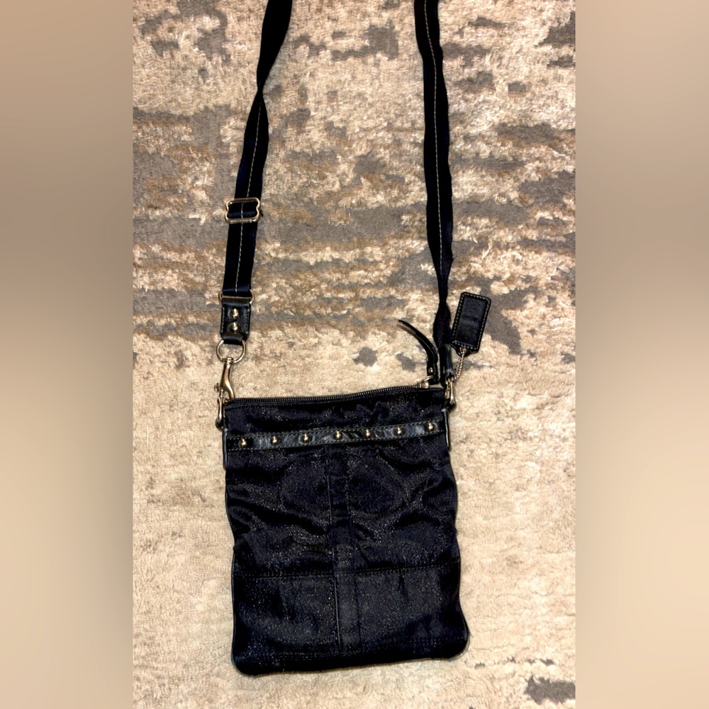 Coach crossbody G086742020 hand crafted
